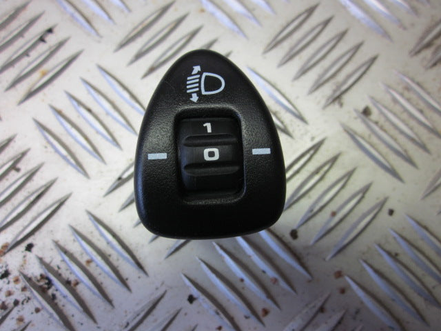 Hyundai Atos Prime Kontakt Lygtejustering Med OEM Nr. Ophugger Fra Hyundai Ophugger
