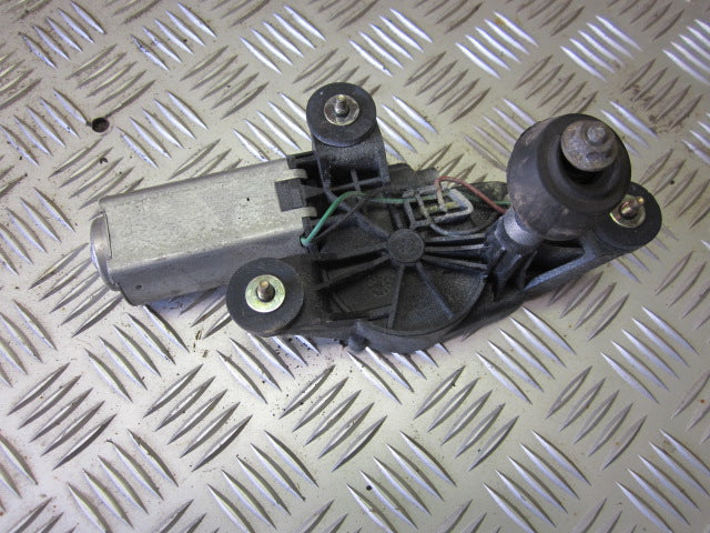 Fiat Punto II Bagrudevisker Motor Med OEM Nr. Ophugger Fra Fiat Ophugger