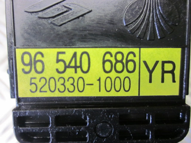 Daewoo Kalos Kontakt Visker Med OEM Nr. Ophugger Fra Daewoo Ophugger