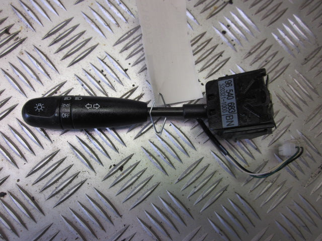 Daewoo Kalos Kontakt Blink Med OEM Nr. Ophugger Fra Daewoo Ophugger