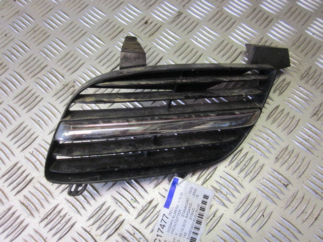 Nissan Almera N16 Frontgitter Med OEM Nr. Ophugger Fra Nissan Ophugger