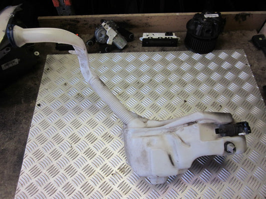 Citroen C3 Sprinkler M/Motor Med OEM Nr. Ophugger Fra Citroen Ophugger