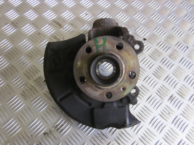 VW Bora 1J Spindel For H Med OEM Nr. 1J0407256AH Fra VW Ophugger