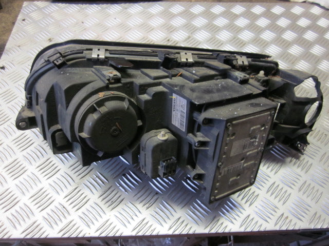 Volvo 80 Serie Forlygte Med OEM Nr. 89008802 Fra Volvo Ophugger