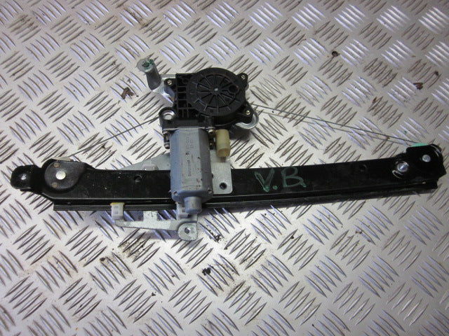 Volvo 80 Serie Rudemotor - Rudehejs Med OEM Nr. Ophugger Fra Volvo Ophugger