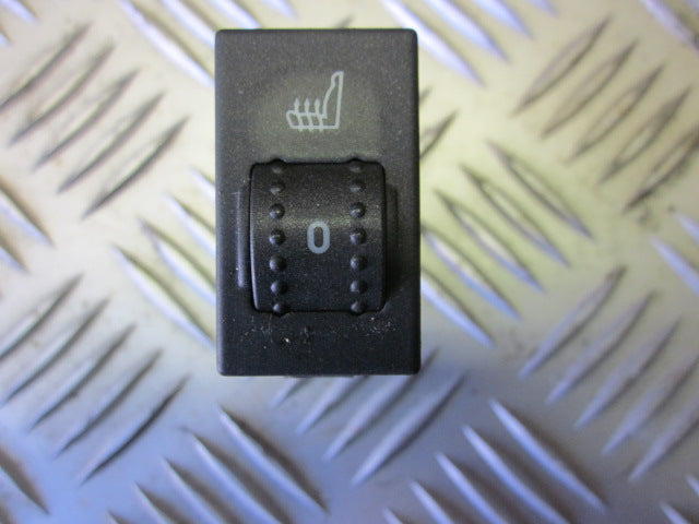 Ford Focus Kontakt Sædevarme Med OEM Nr. Ophugger Fra Ford Ophugger