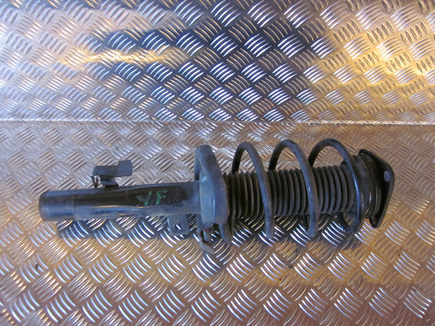 Ford Focus Fjederben For V Med OEM Nr. Ophugger Fra Ford Ophugger