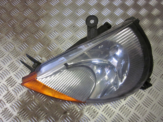 Ford Ka Forlygte Med OEM Nr. Ophugger Fra Ford Ophugger