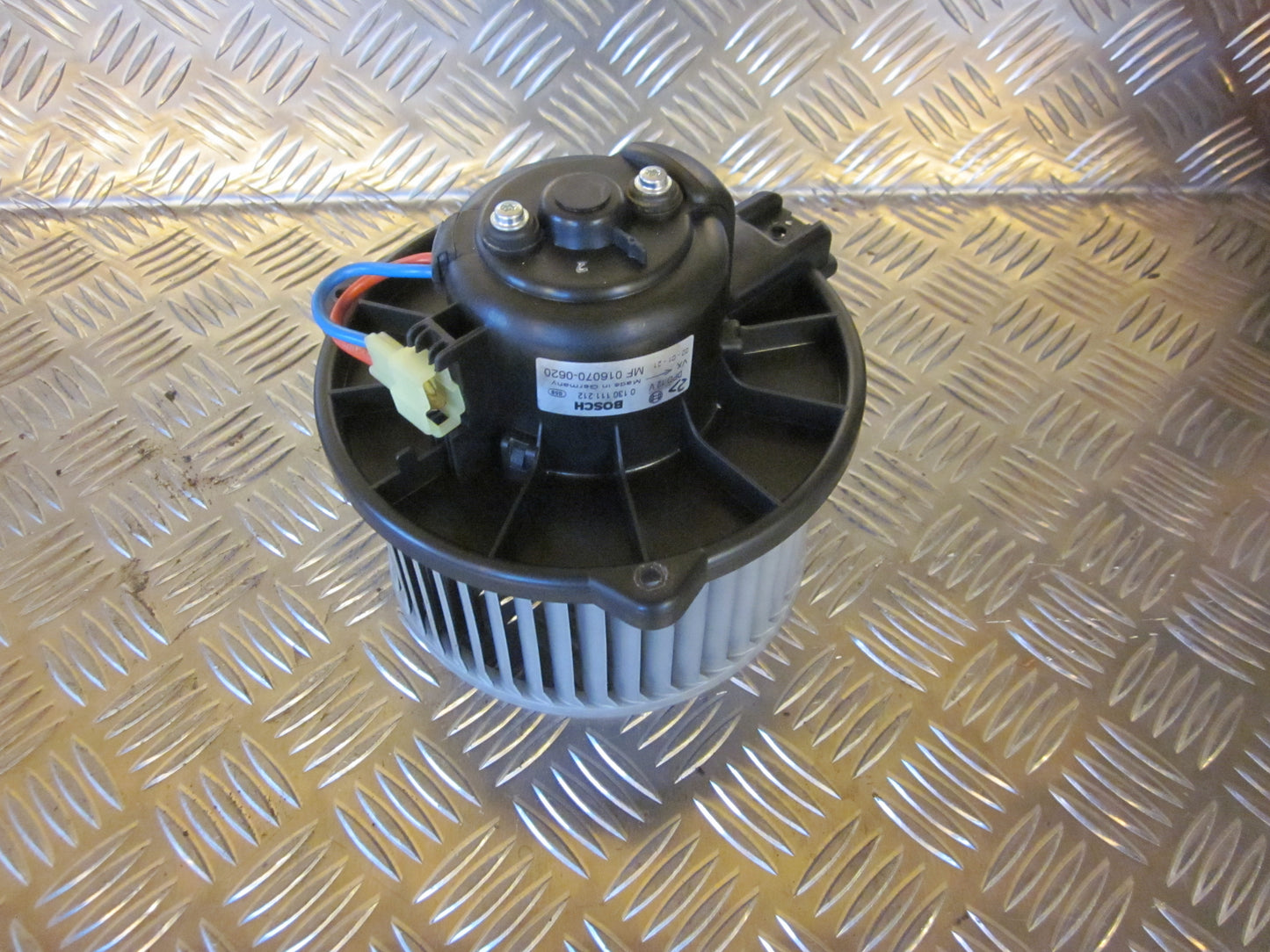 Volvo S40/V40 Varmeblæser Med OEM Nr. 30858848 Fra Volvo Ophugger