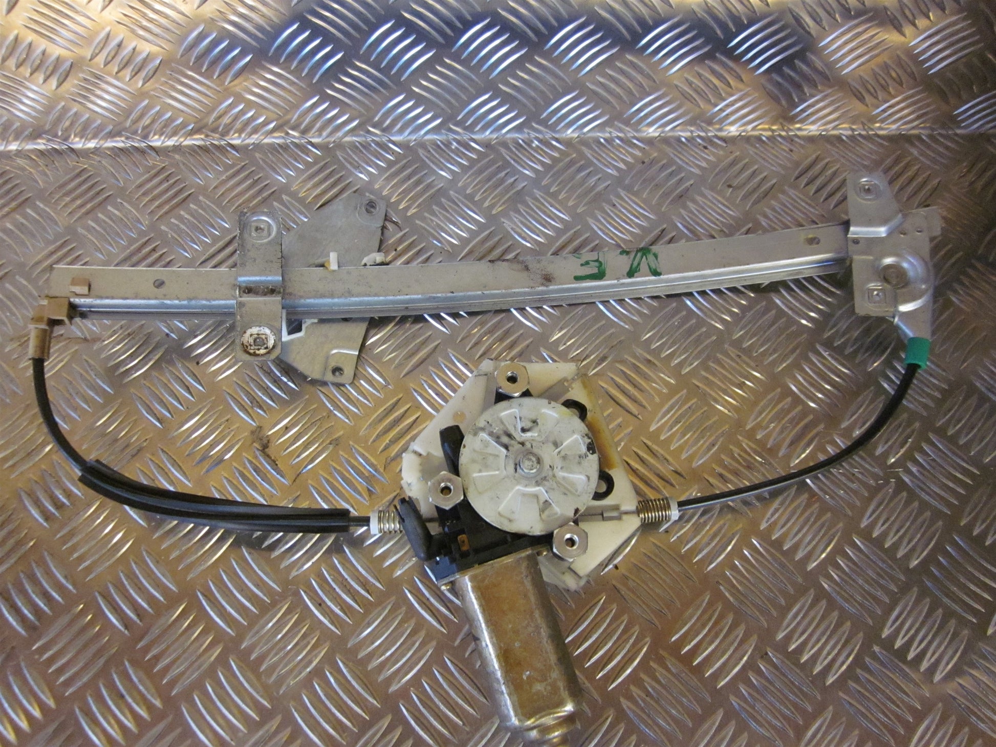 Volvo S40/V40 Rudemotor - Rudehejs Med OEM Nr. Ophugger Fra Volvo Ophugger