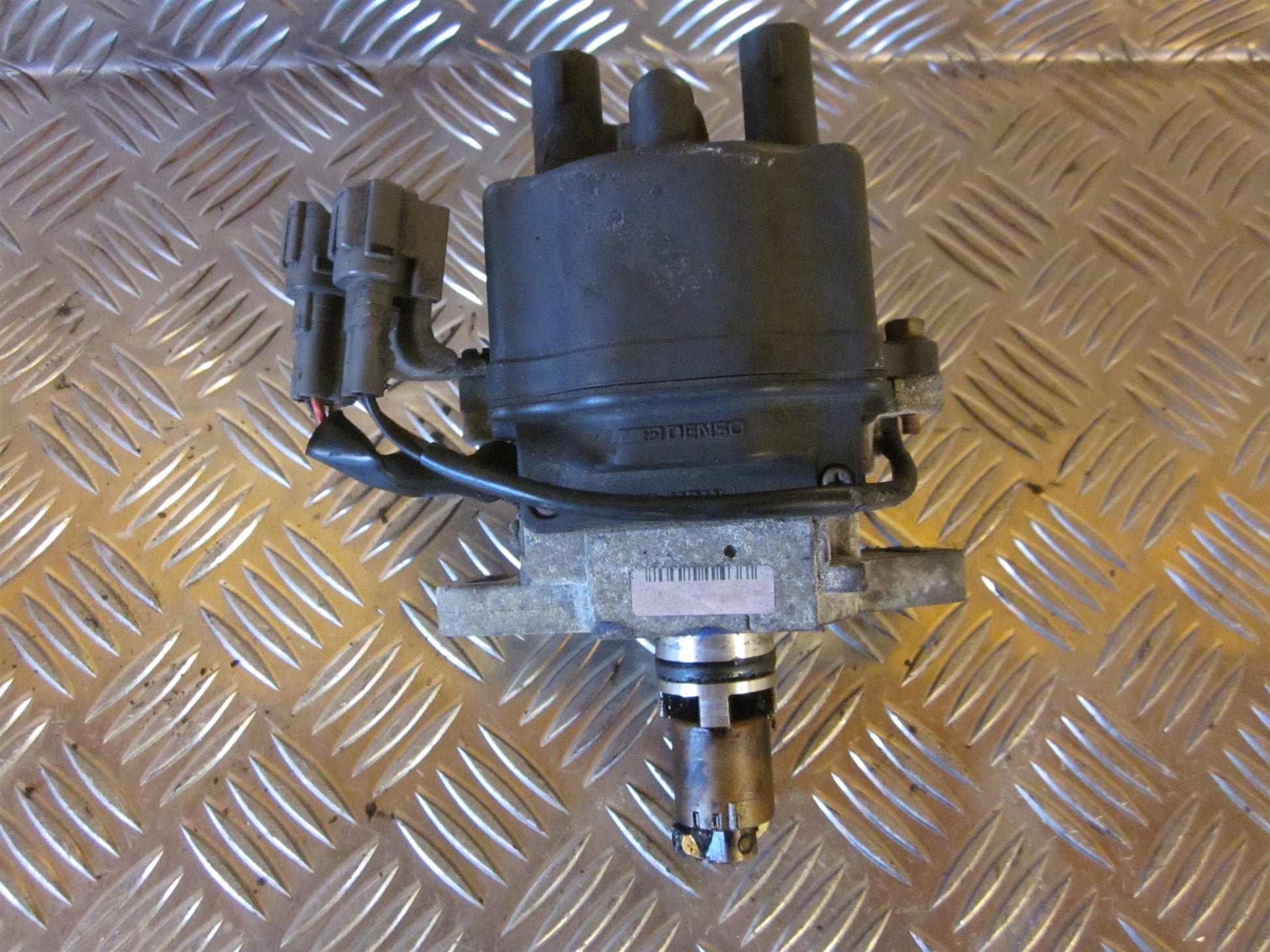 Toyota Corolla 3D–5D HB E100 Strømfordeler El Med OEM Nr. Ophugger Fra Toyota Ophugger