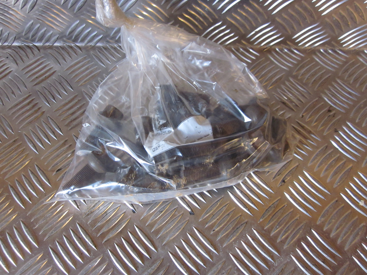 Ford Galaxy Hjulbolte/Møtrikker Med OEM Nr. Ophugger Fra Ford Ophugger