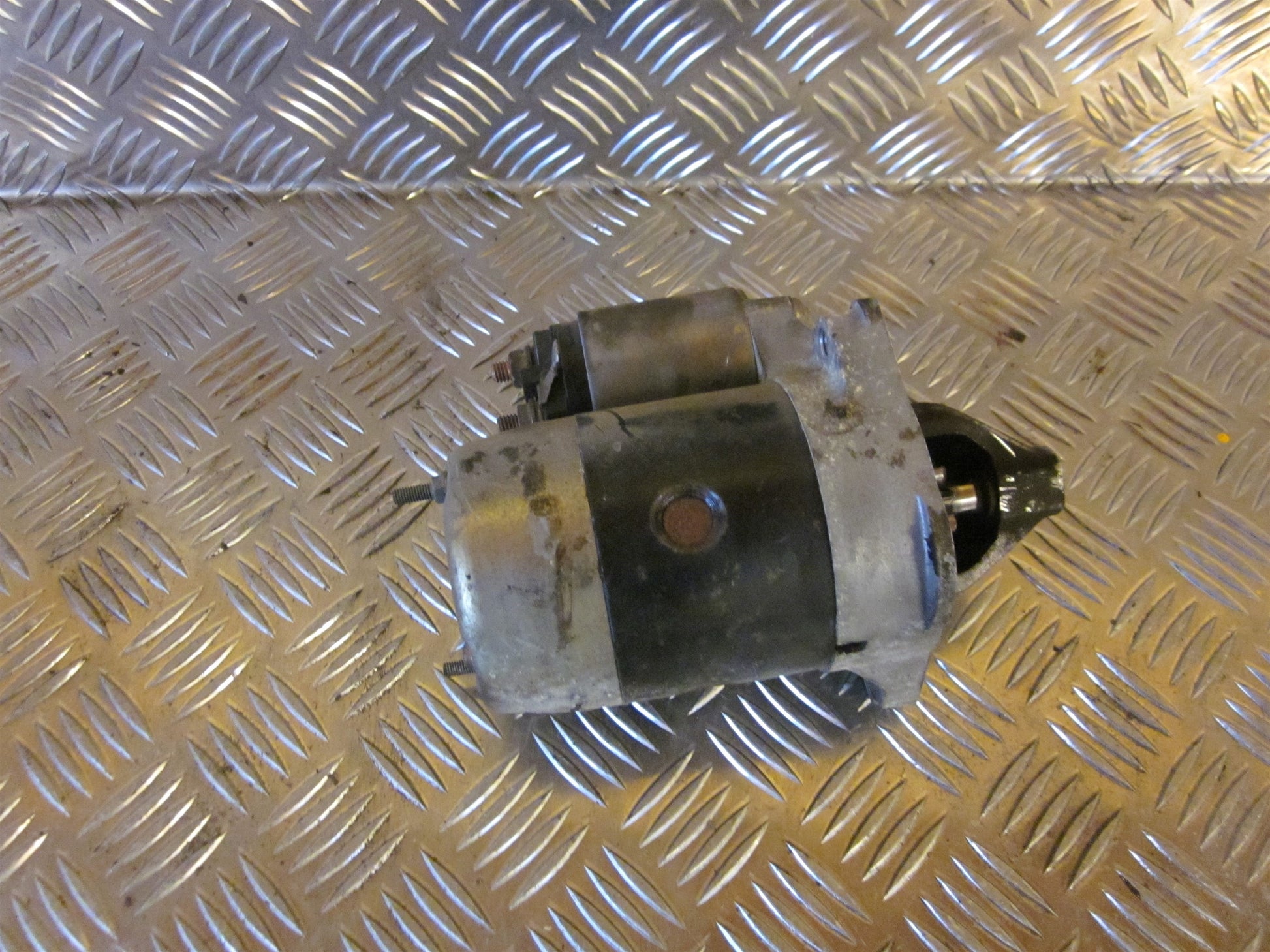 Mazda 323 S 4D BA12 Starter Med OEM Nr. B50518400 Fra Mazda Ophugger