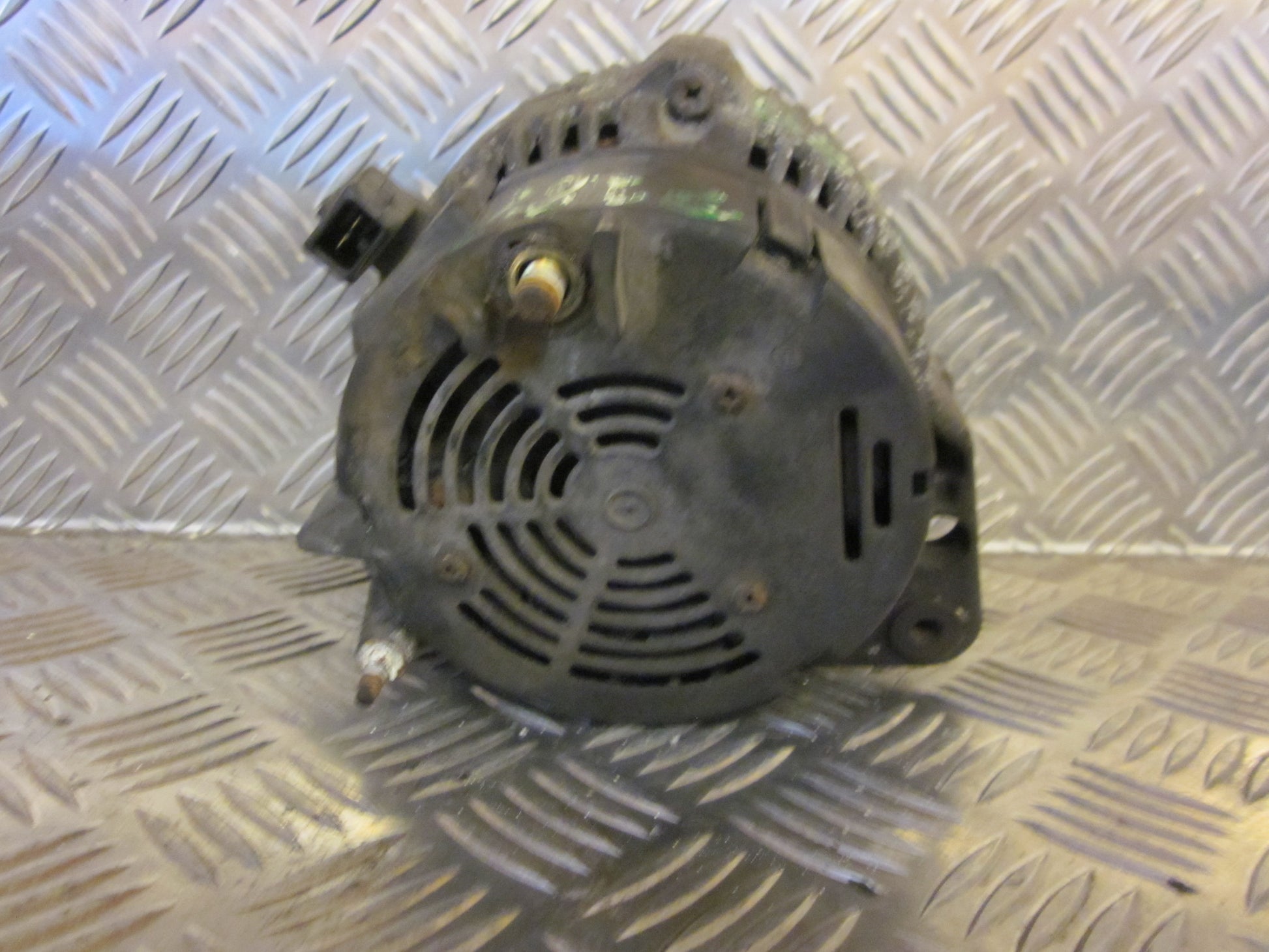 Seat Ibiza 6K Generator Med OEM Nr. Ophugger Fra Seat Ophugger