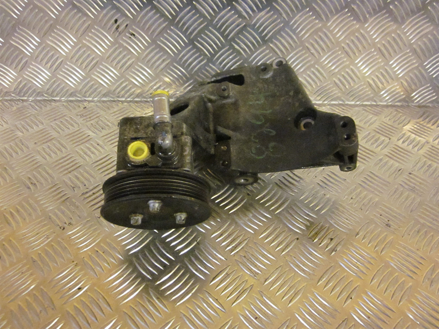 Opel Vectra B Servopumpe Med OEM Nr. Ophugger Fra Opel Ophugger