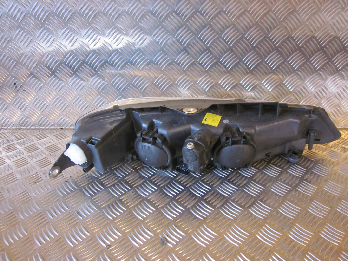 Peugeot 406 Forlygte Med OEM Nr. Ophugger Fra Peugeot Ophugger