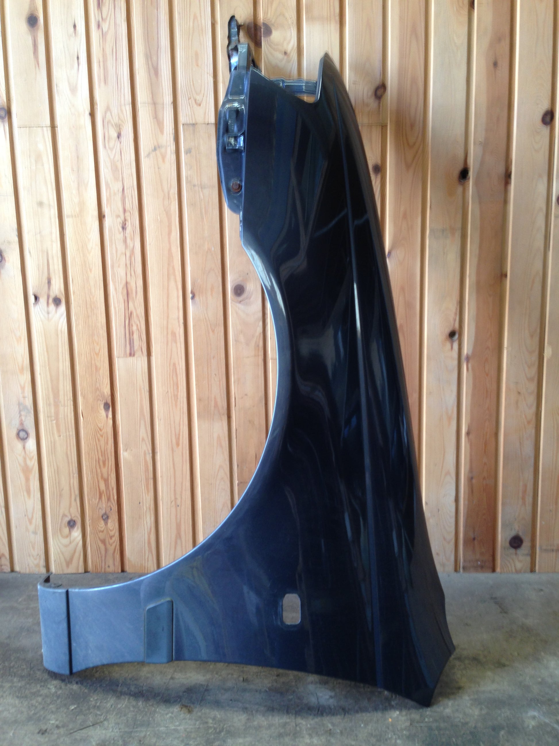 Toyota Carina E Japansk Forskærm V Med OEM Nr. Ophugger Fra Toyota Ophugger