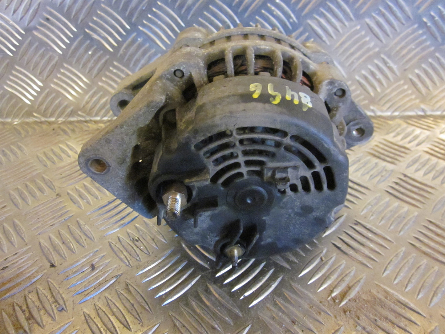 Opel Vectra B Generator Med OEM Nr. Ophugger Fra Opel Ophugger