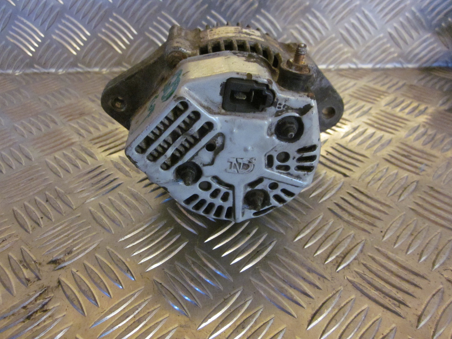 Daihatsu Chara De G100 Generator Med OEM Nr. 2706087701 Fra Daihatsu Ophugger