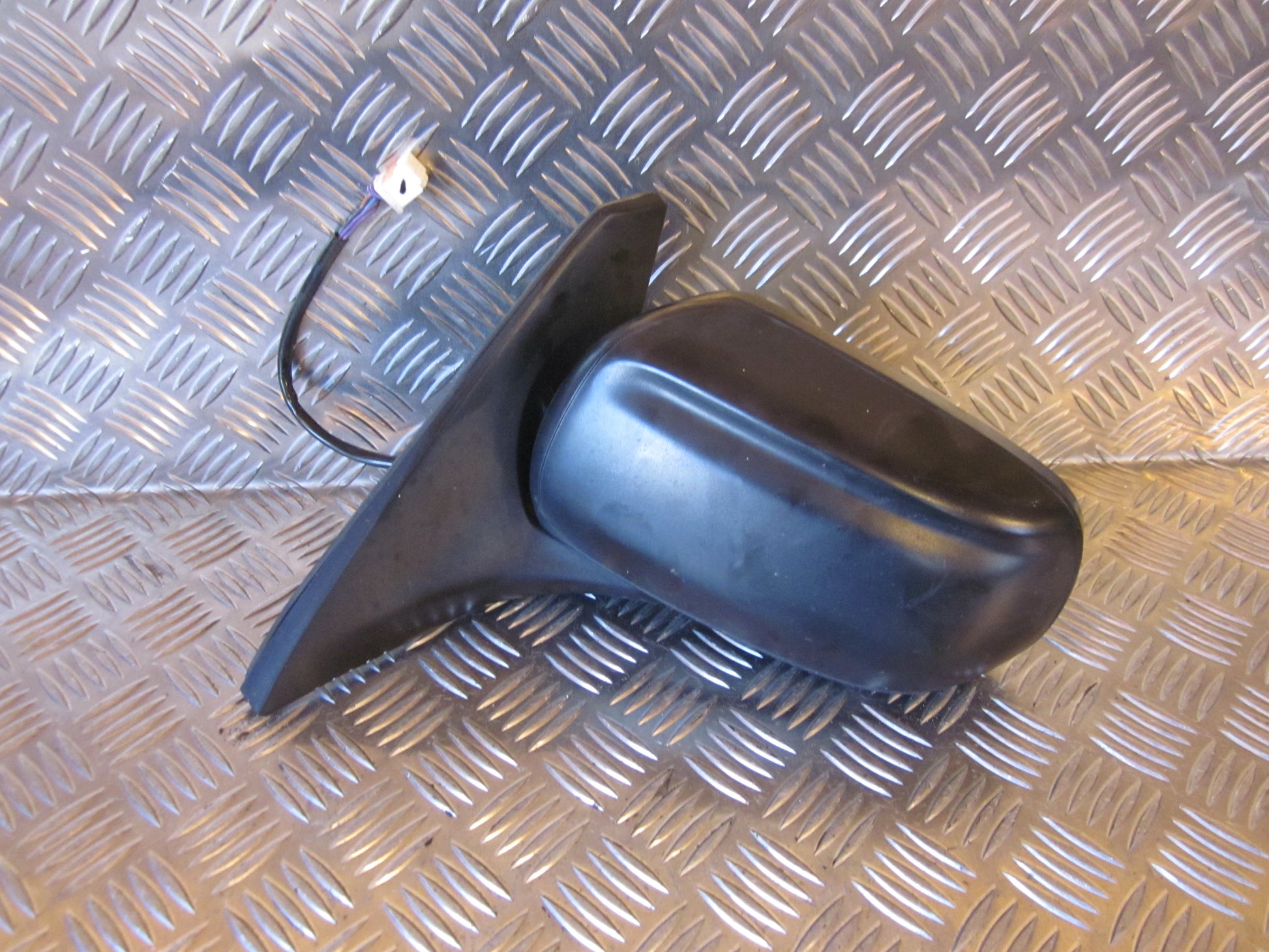 Mazda 323 F 5D BJ14 Sidespejl Med OEM Nr. Ophugger Fra Mazda Ophugger