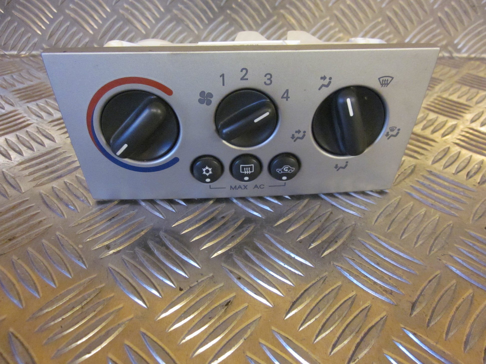 Opel Meriva A Varmeregulering Med OEM Nr. Ophugger Fra Opel Ophugger