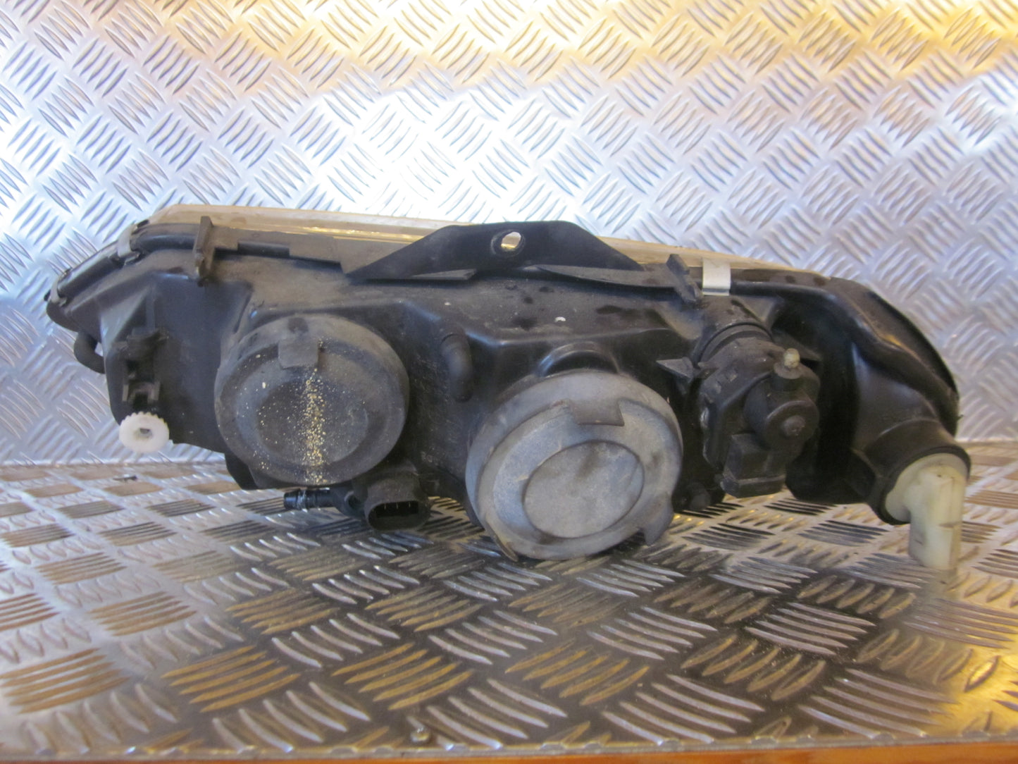 Renault Laguna Forlygte Med OEM Nr. Ophugger Fra Renault Ophugger