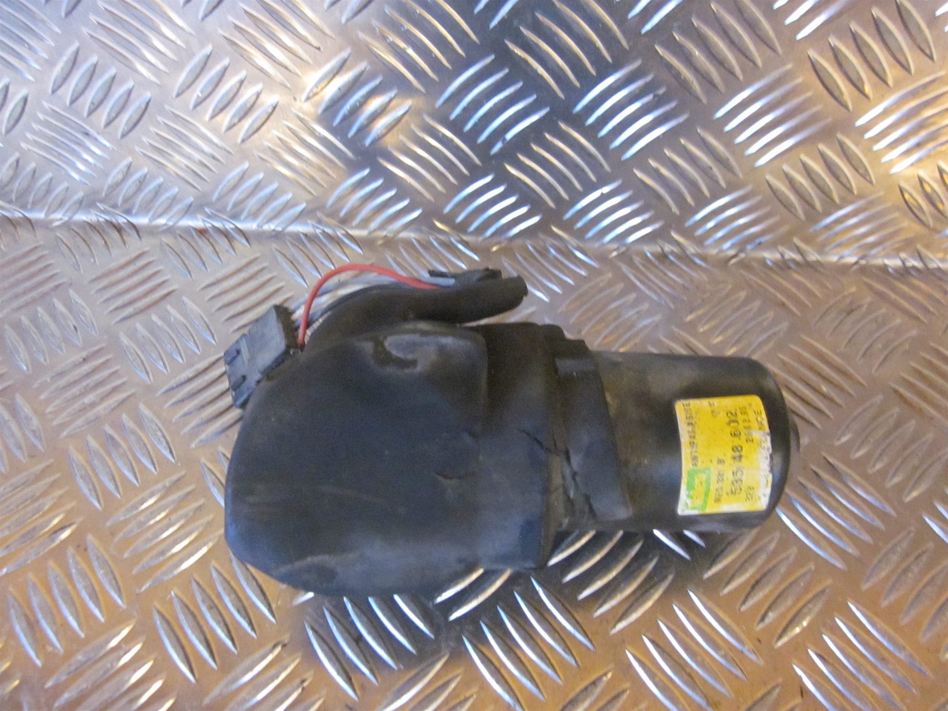 Peugeot 406 Viskermotor Med OEM Nr. Ophugger Fra Peugeot Ophugger