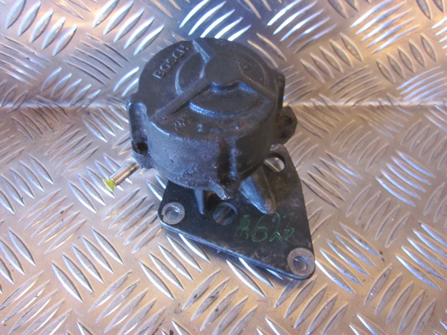 Peugeot 206 Vacuumpumpe Med OEM Nr. Ophugger Fra Peugeot Ophugger