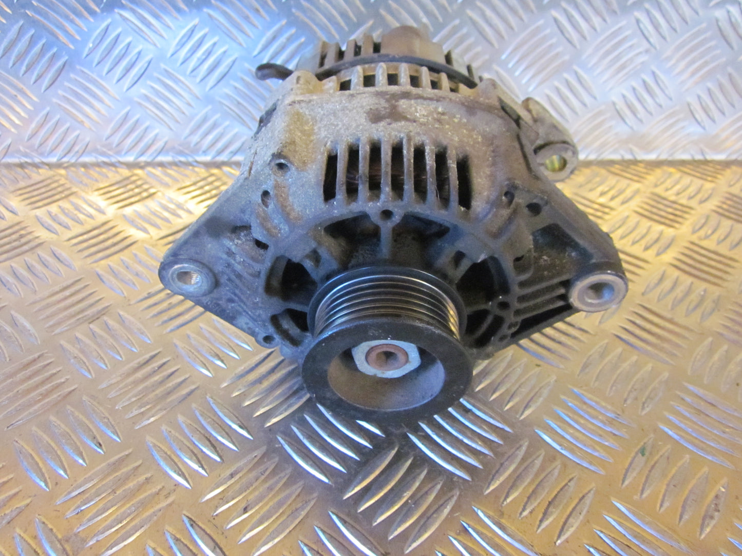 Renault Laguna Generator Med OEM Nr. 7700961495 Fra Renault Ophugger
