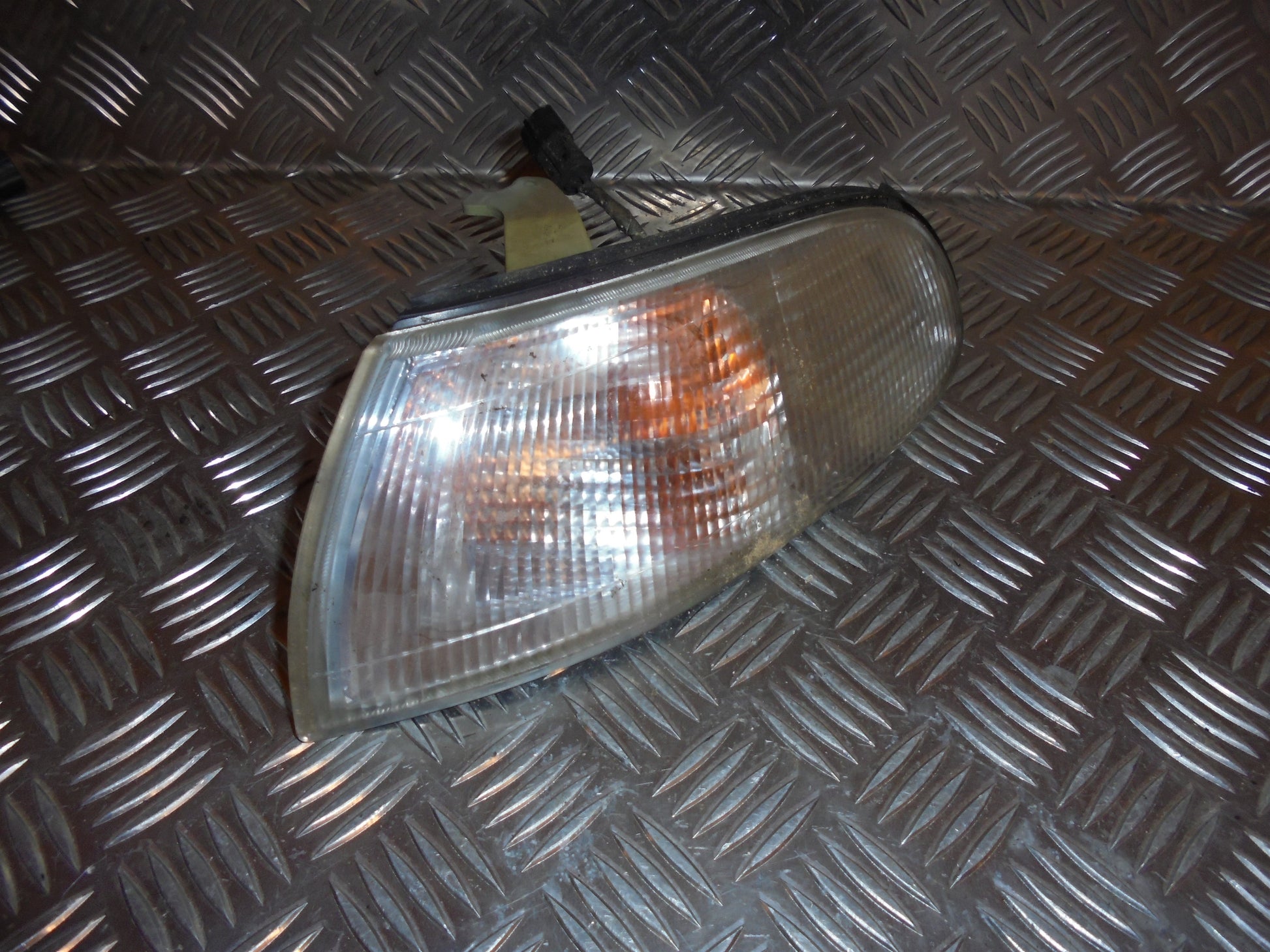 Mazda 626 GE Blinklygte For Med OEM Nr. Ophugger Fra Mazda Ophugger