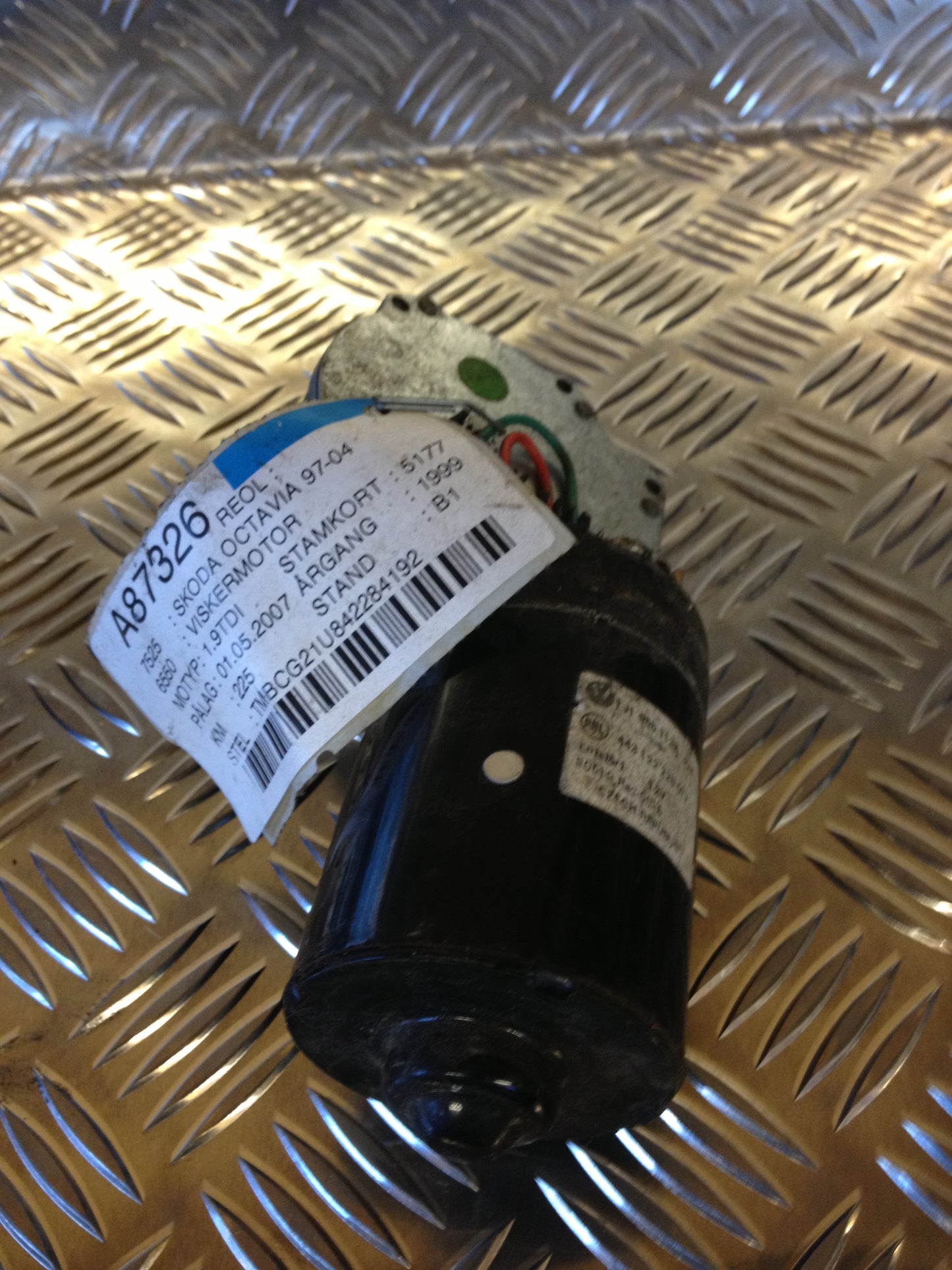 Skoda Octavia Viskermotor Med OEM Nr. Ophugger Fra Skoda Ophugger