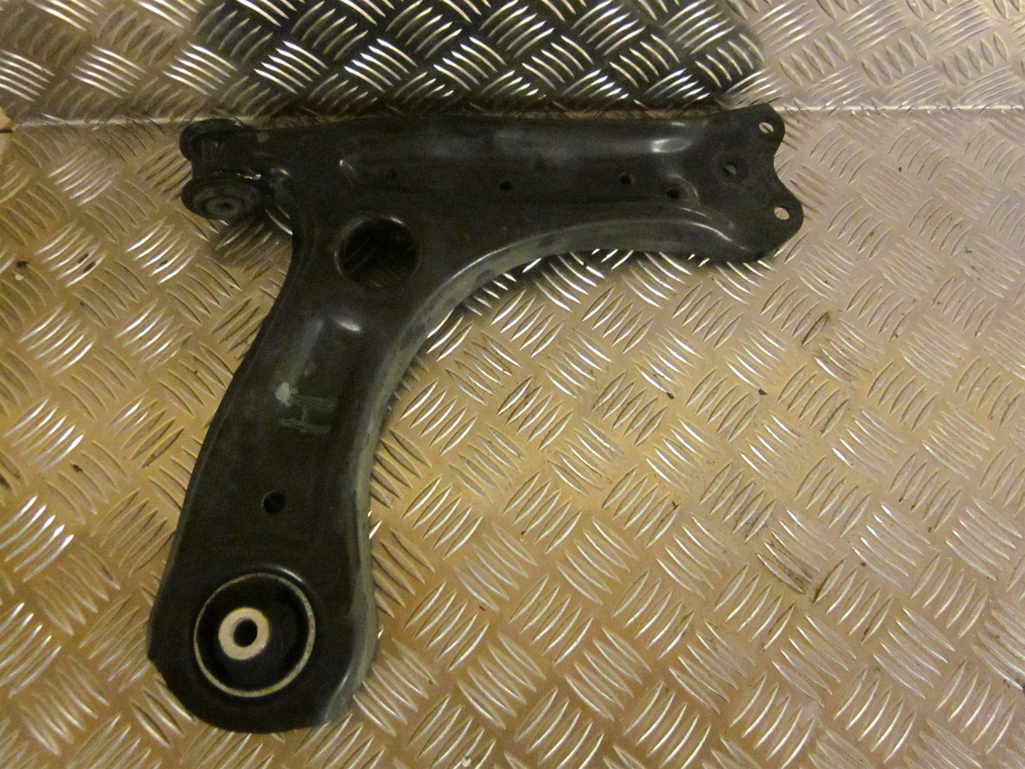 Seat Ibiza 6J Bærearm F.N. H Med OEM Nr. Ophugger Fra Seat Ophugger