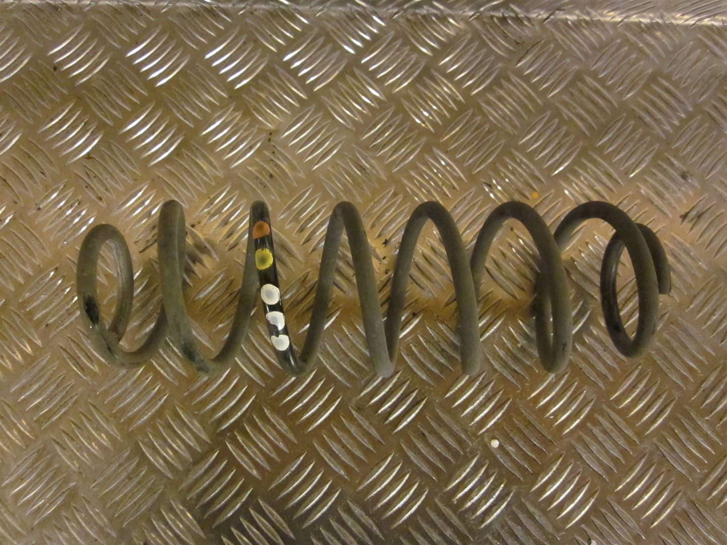 Seat Ibiza 6J Bagfjeder Spiral Med OEM Nr. 6Q0511115AP Fra Seat Ophugger