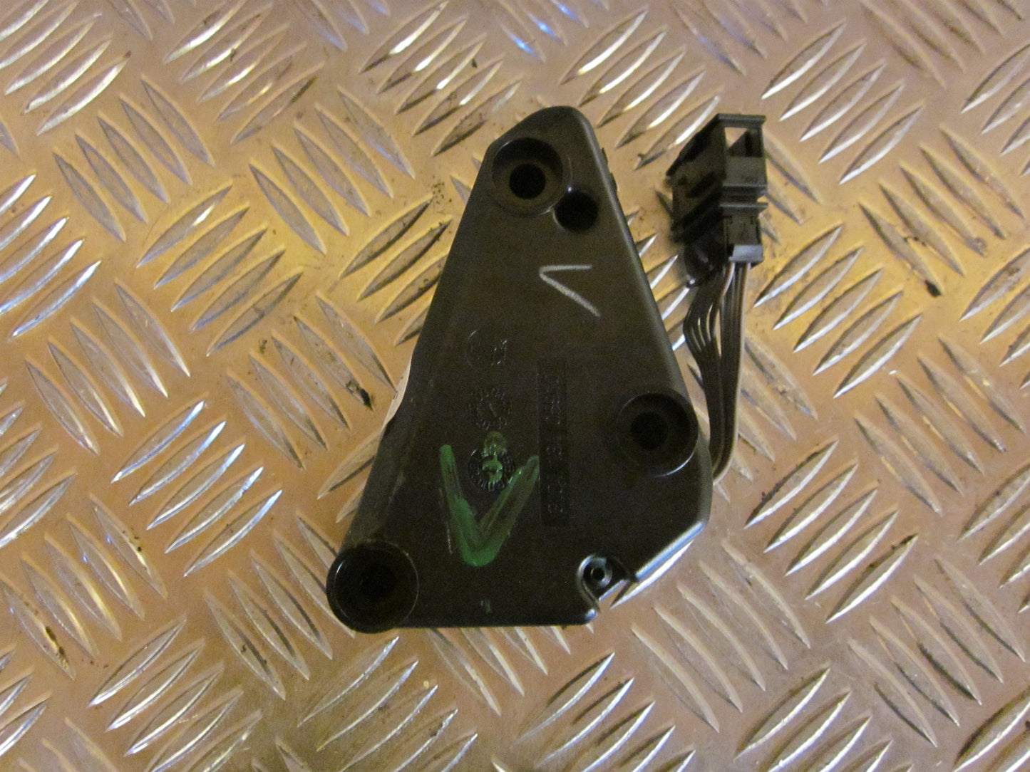 VW Golf 5 1K Relæ Diverse Med OEM Nr. 1KO035463C Fra VW Ophugger