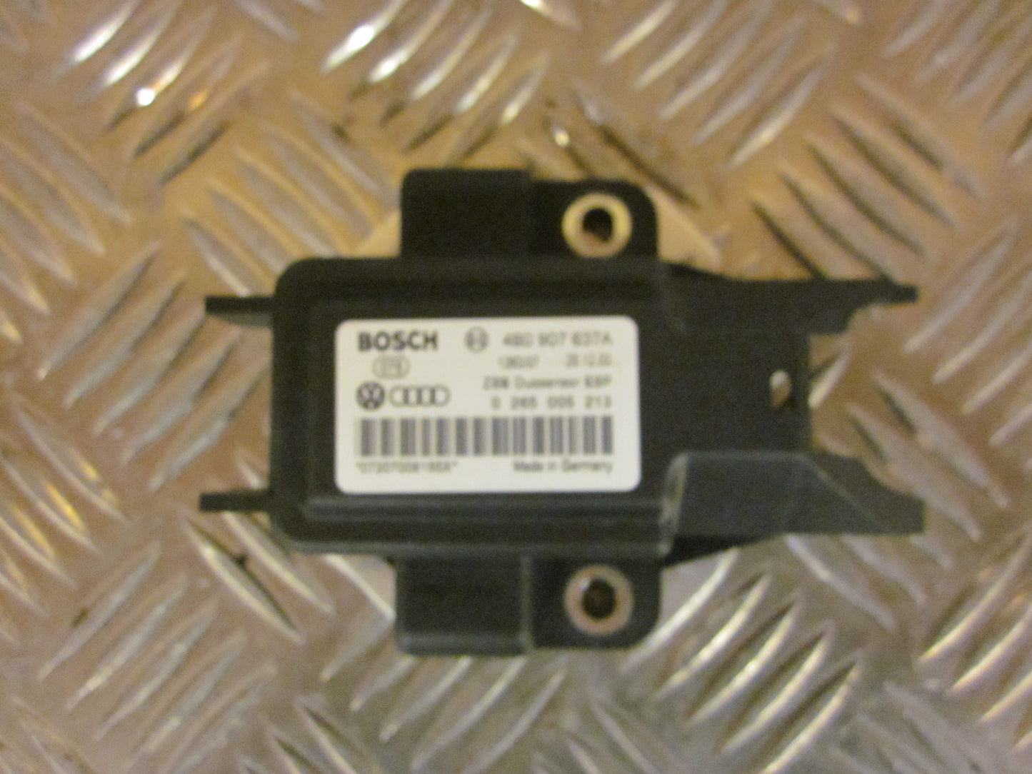 VW Passat 3B Esp Div. Dele Med OEM Nr. Ophugger Fra VW Ophugger