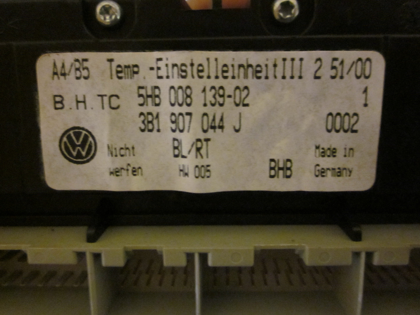 VW Passat 3B Varmeregulering Med OEM Nr. Ophugger Fra VW Ophugger