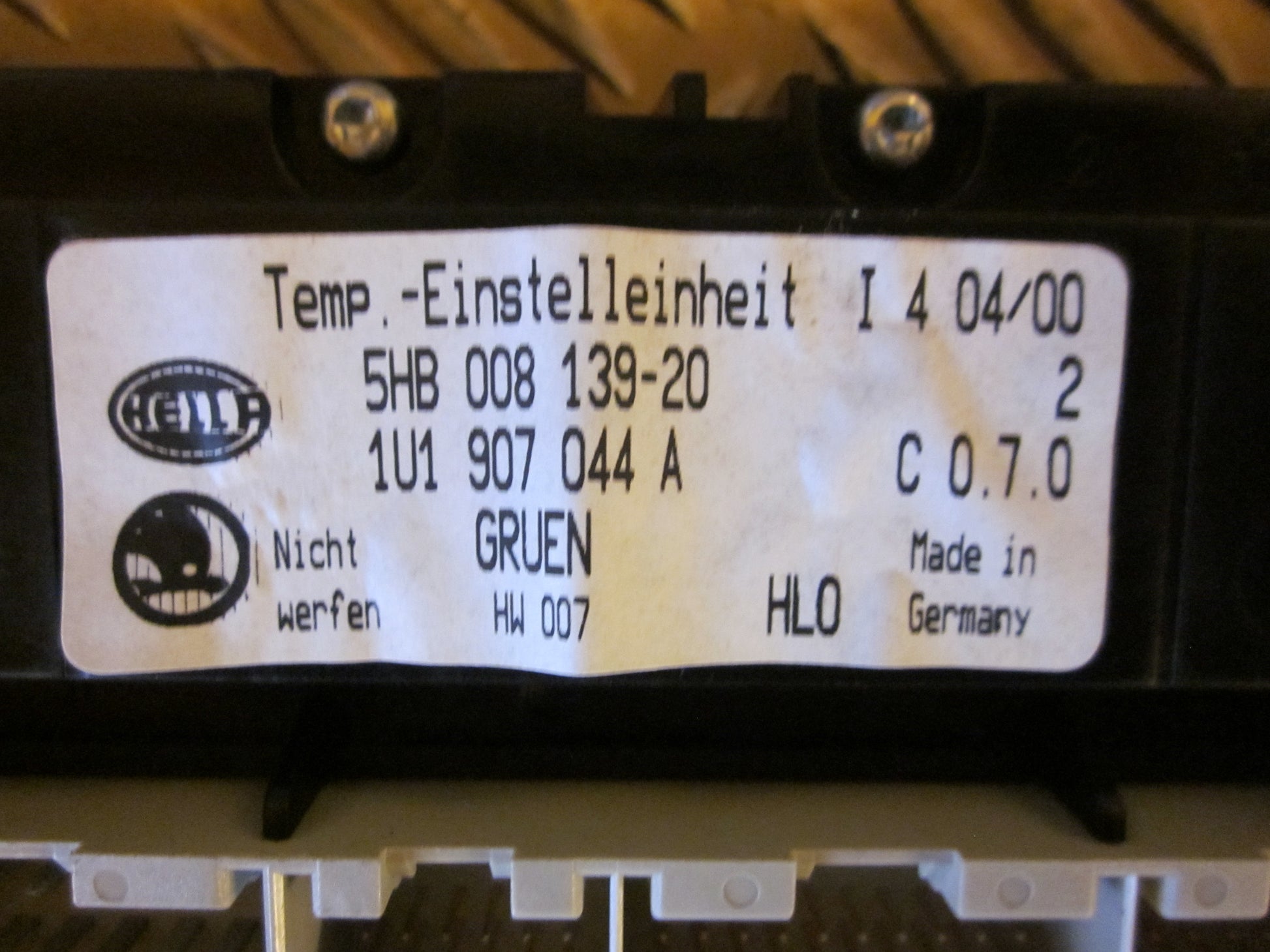 Skoda Octavia Varmeregulering Med OEM Nr. 1U1907044A Fra Skoda Ophugger