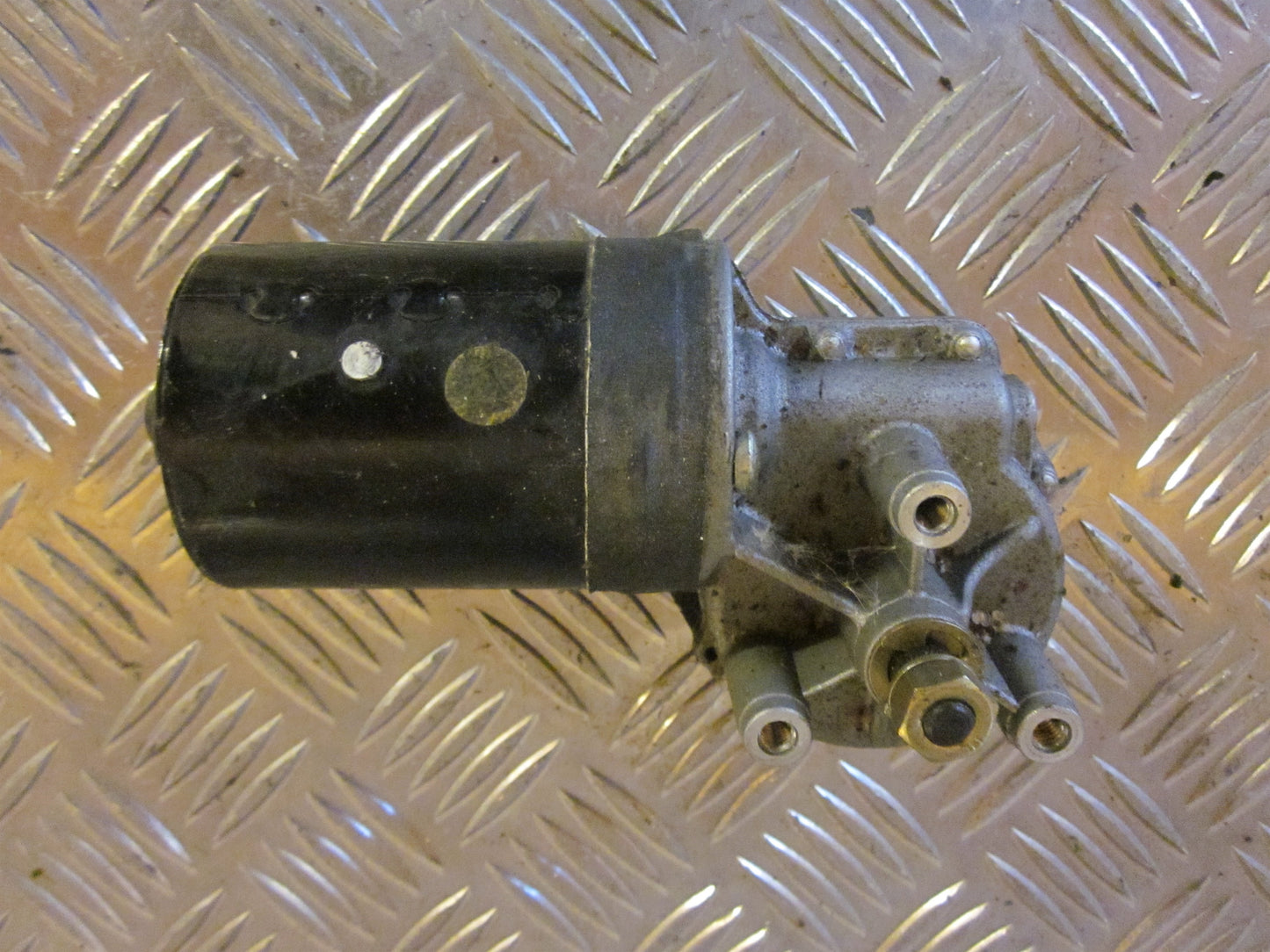 Skoda Octavia Viskermotor Med OEM Nr. 44342222801 Fra Skoda Ophugger