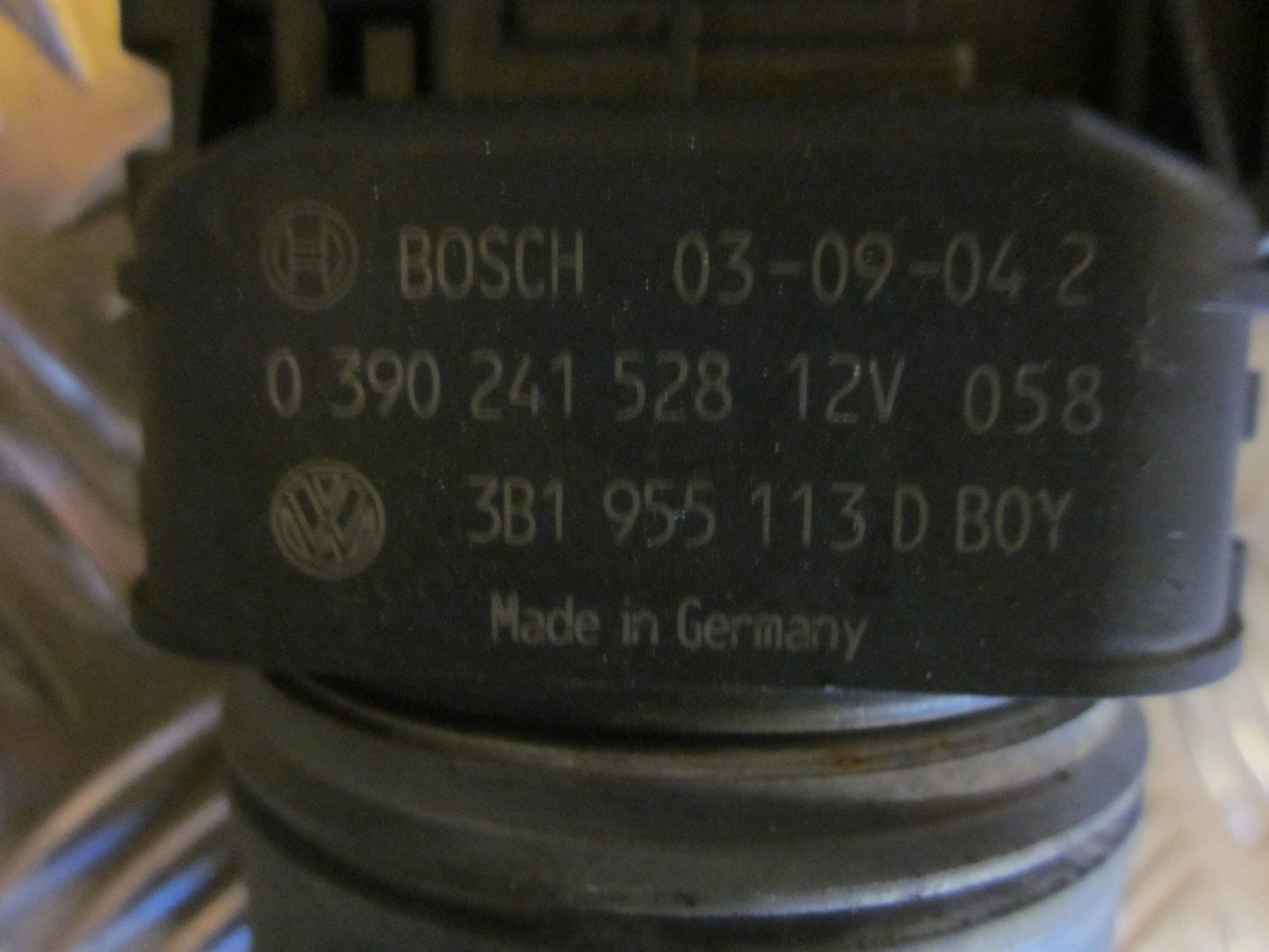 VW Passat 3B Viskermotor Med OEM Nr. 3B1955113D Fra VW Ophugger