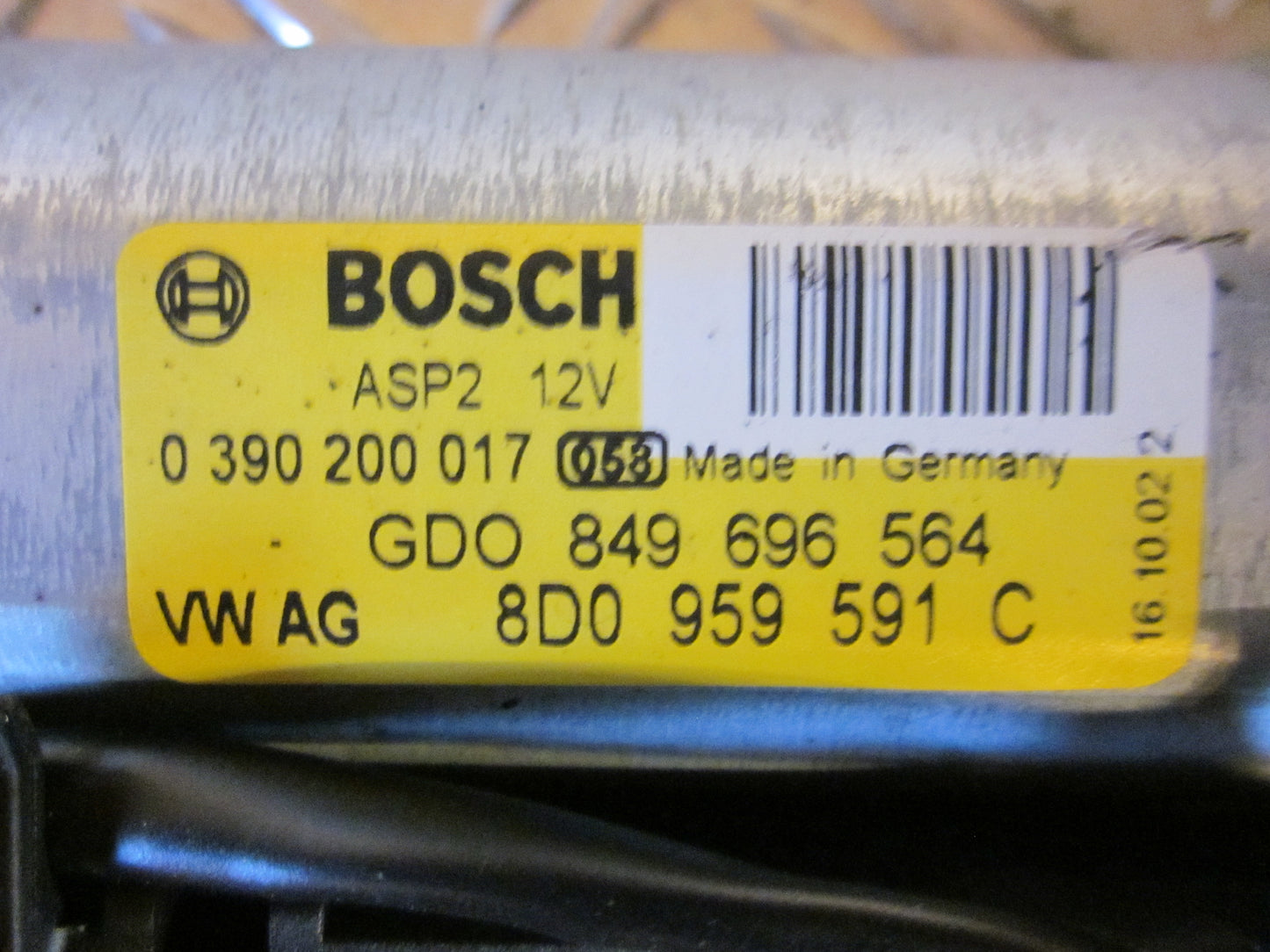VW Passat 3B Soltagsmotor Med OEM Nr. 8D0959591C Fra VW Ophugger