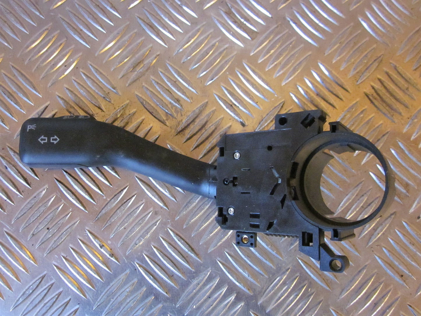 VW Passat 3B Kontakt Blink Med OEM Nr. Ophugger Fra VW Ophugger