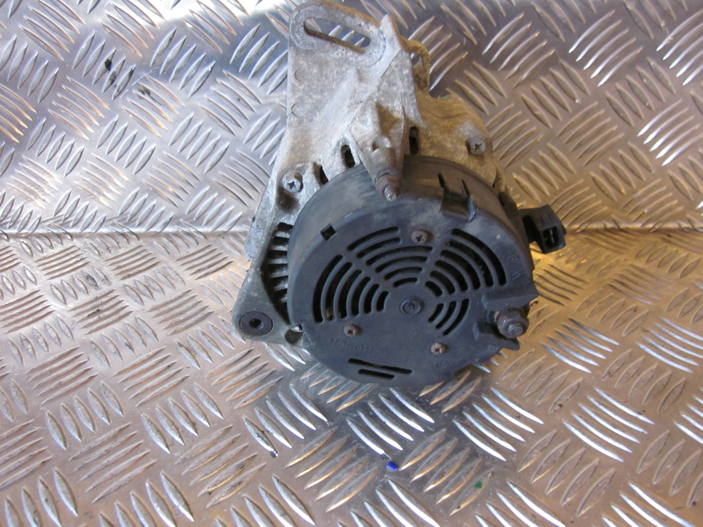 VW Polo CLA Variant 6K Generator Med OEM Nr. 0986038070 Fra VW Ophugger