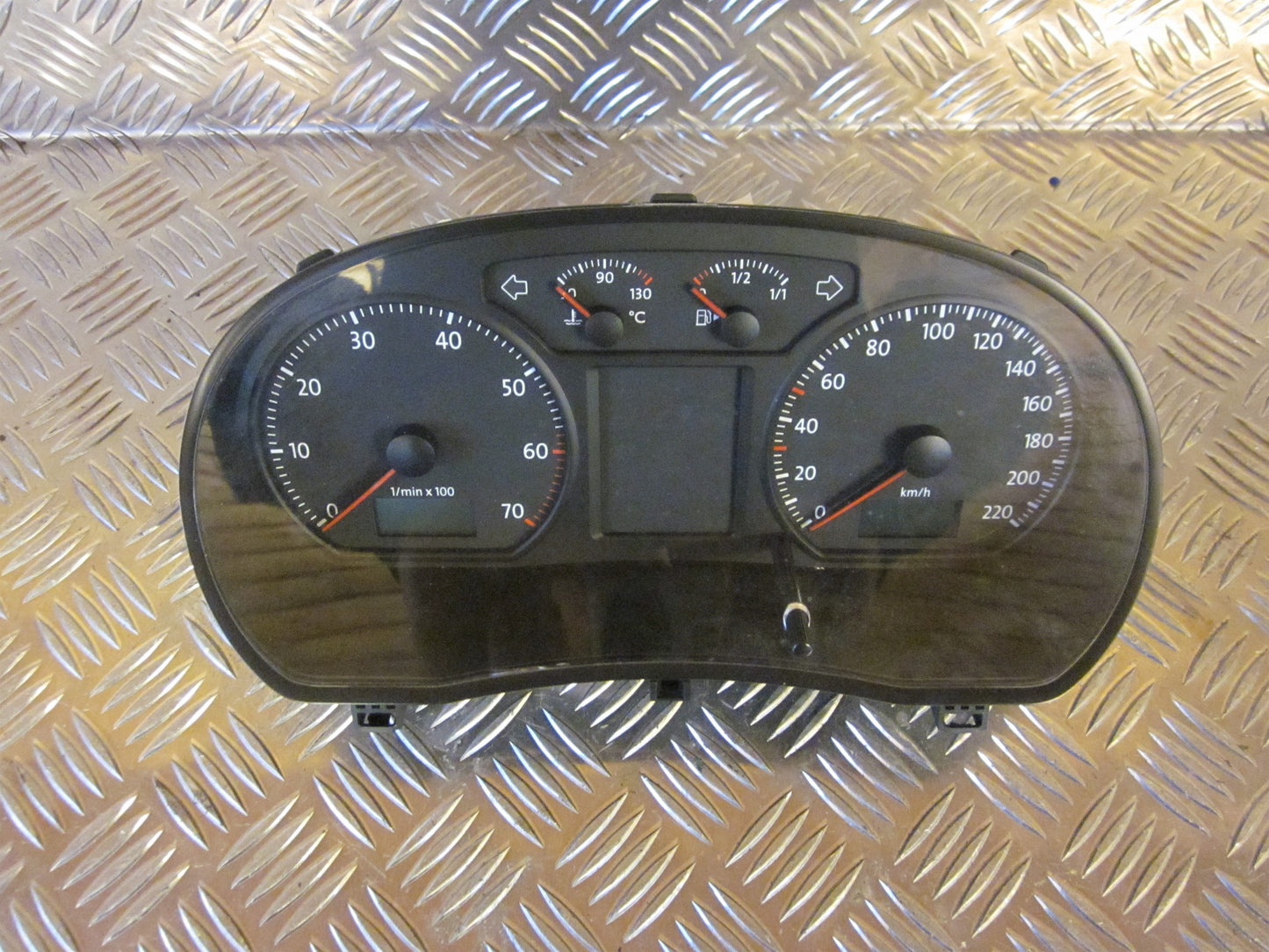 VW Polo 9N Speedometer - Instrument Med OEM Nr. Ophugger Fra VW Ophugger