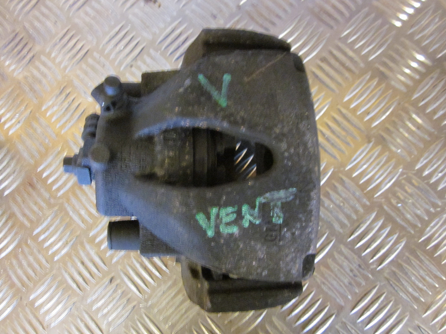 Opel Zafira B Bremsekaliber VF Med OEM Nr. Ophugger Fra Opel Ophugger