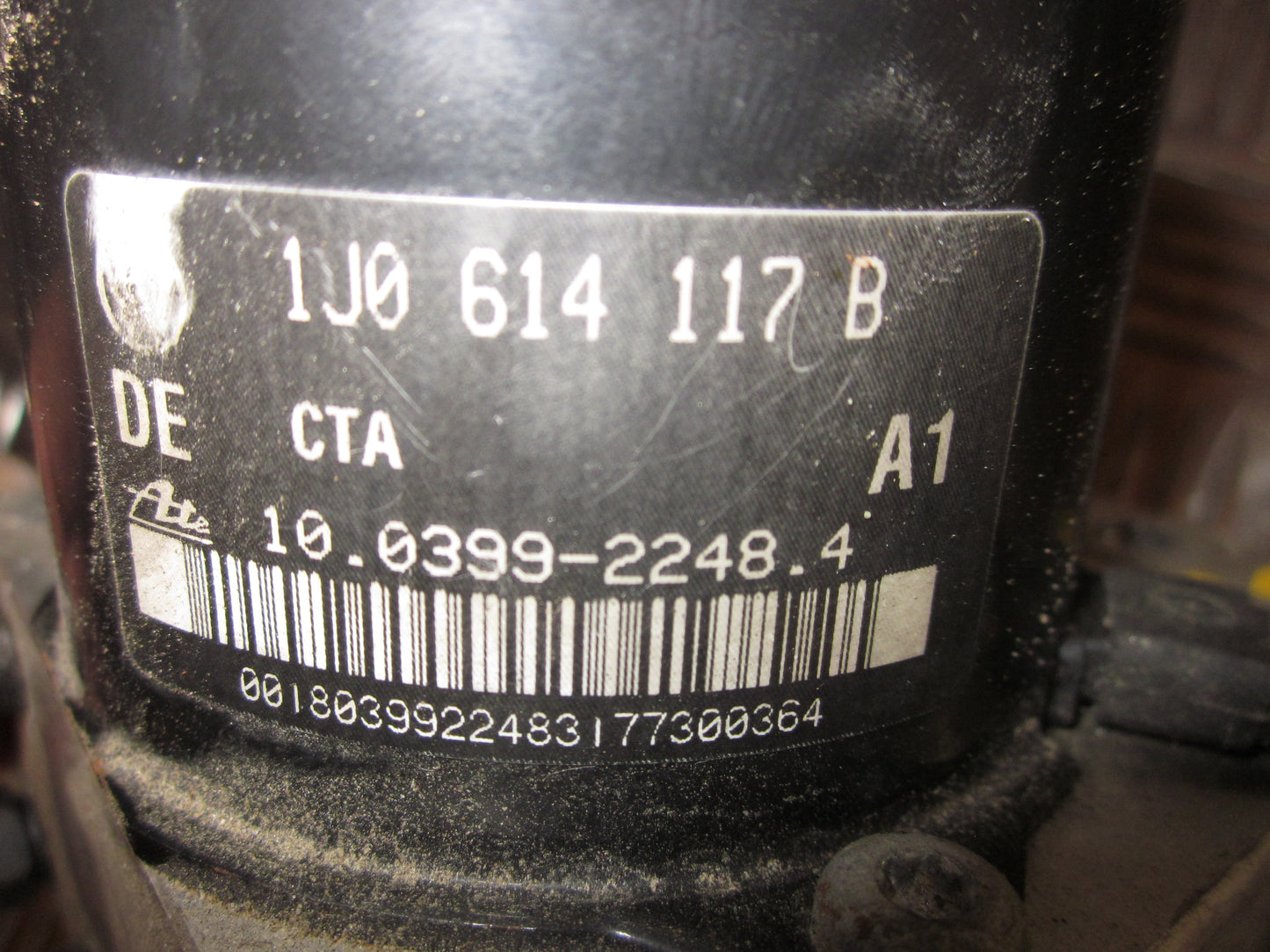 VW Lupo 6E/6X Abs Pumpe Med OEM Nr. 1J0614117B Fra VW Ophugger