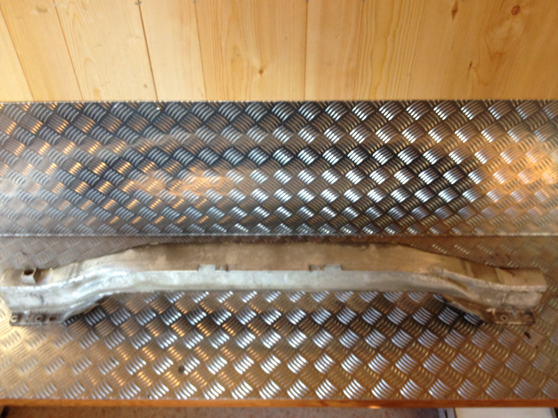 Opel Astra H Bagkofanger Rå Med OEM Nr. 13125147 Fra Opel Ophugger