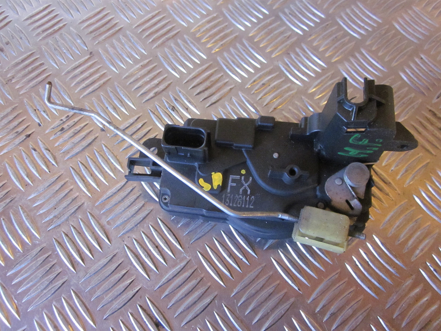 Opel Astra H Dørlås Med OEM Nr. 13128112FX Fra Opel Ophugger