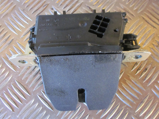 Opel Astra H Dørlås Med OEM Nr. 495058724 Fra Opel Ophugger