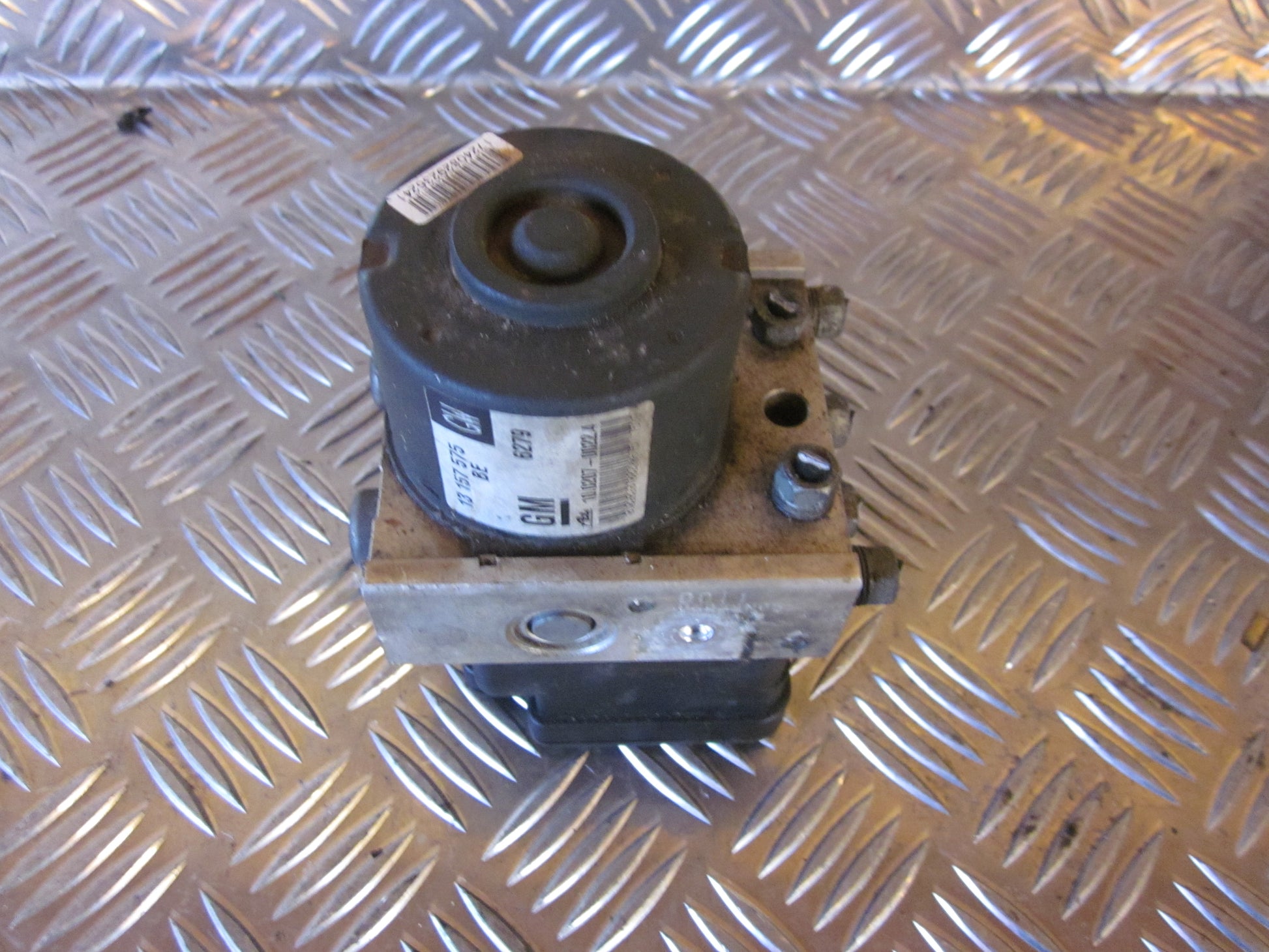 Opel Astra H Abs Pumpe Med OEM Nr. 13157575 Fra Opel Ophugger