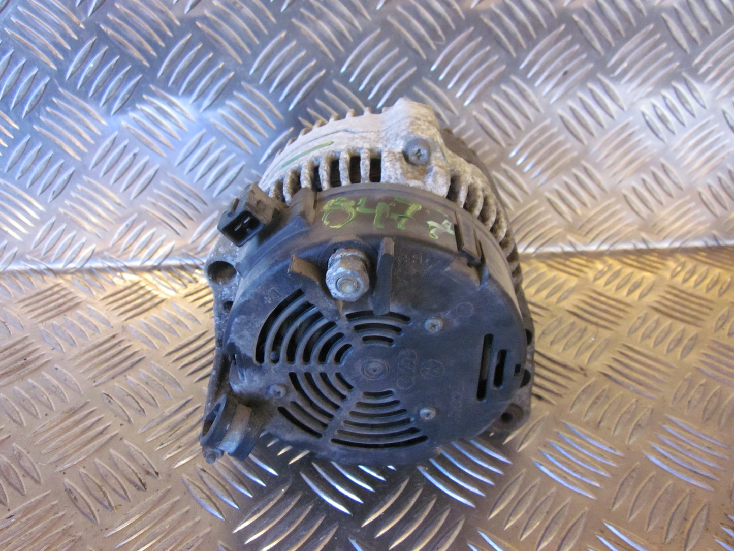 Ford Mondeo 2 Generator Med OEM Nr. 93BB10300AG Fra Ford Ophugger